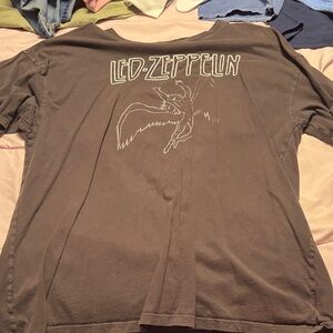 American Eagle Outfitters Black T-Shirt